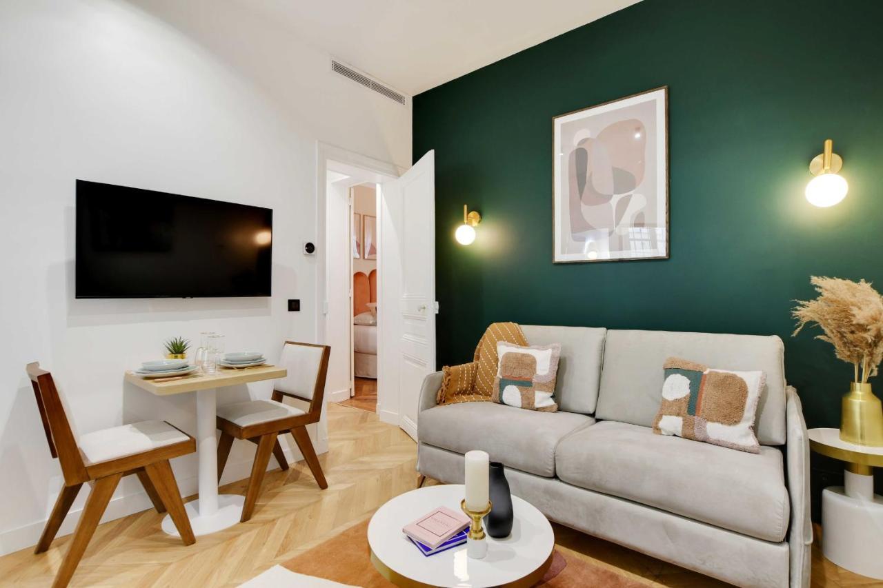 Chic Apartment - 1Br-4P - Facing The Louvre 파리 외부 사진